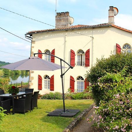 La Maison Du Passeur Availles-Limouzine Luaran gambar