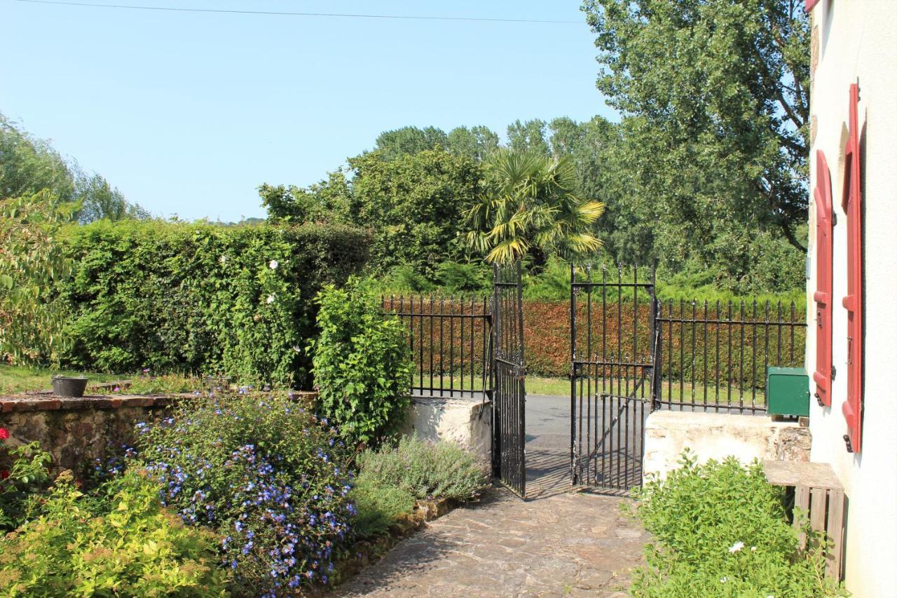 La Maison Du Passeur Availles-Limouzine Luaran gambar