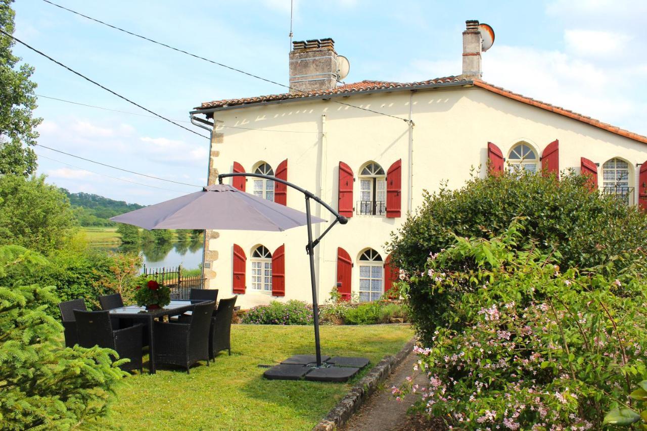 La Maison Du Passeur Availles-Limouzine Luaran gambar