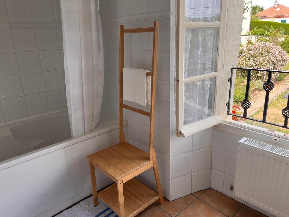 La Maison Du Passeur Availles-Limouzine Luaran gambar